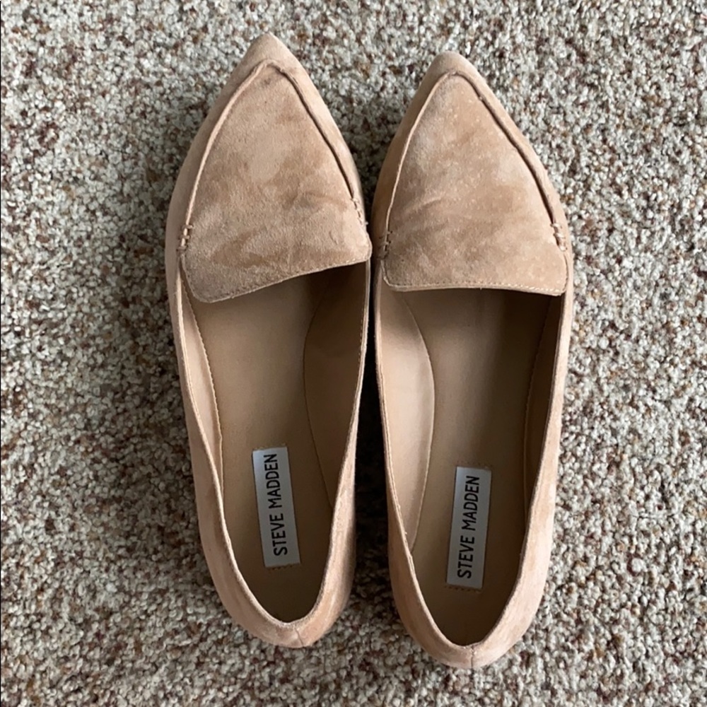 Tan suede Steve Madden flats